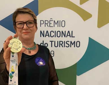 Professora caxiense vence Prêmio Nacional do Turismo